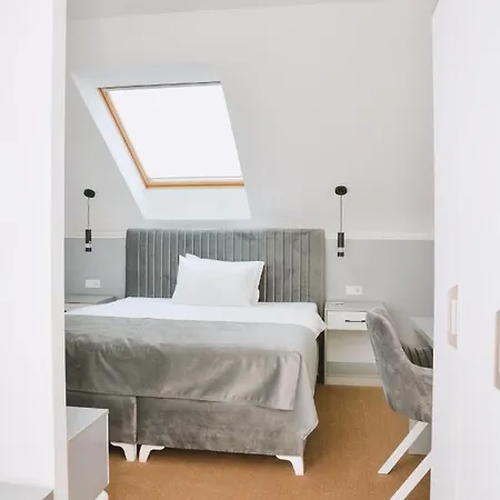 מלון Divanhana *